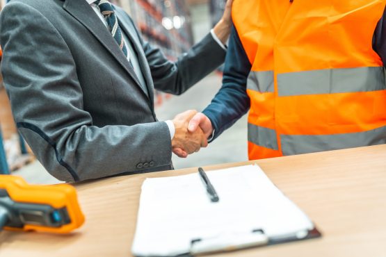 Handschlag T3E-Logistik
